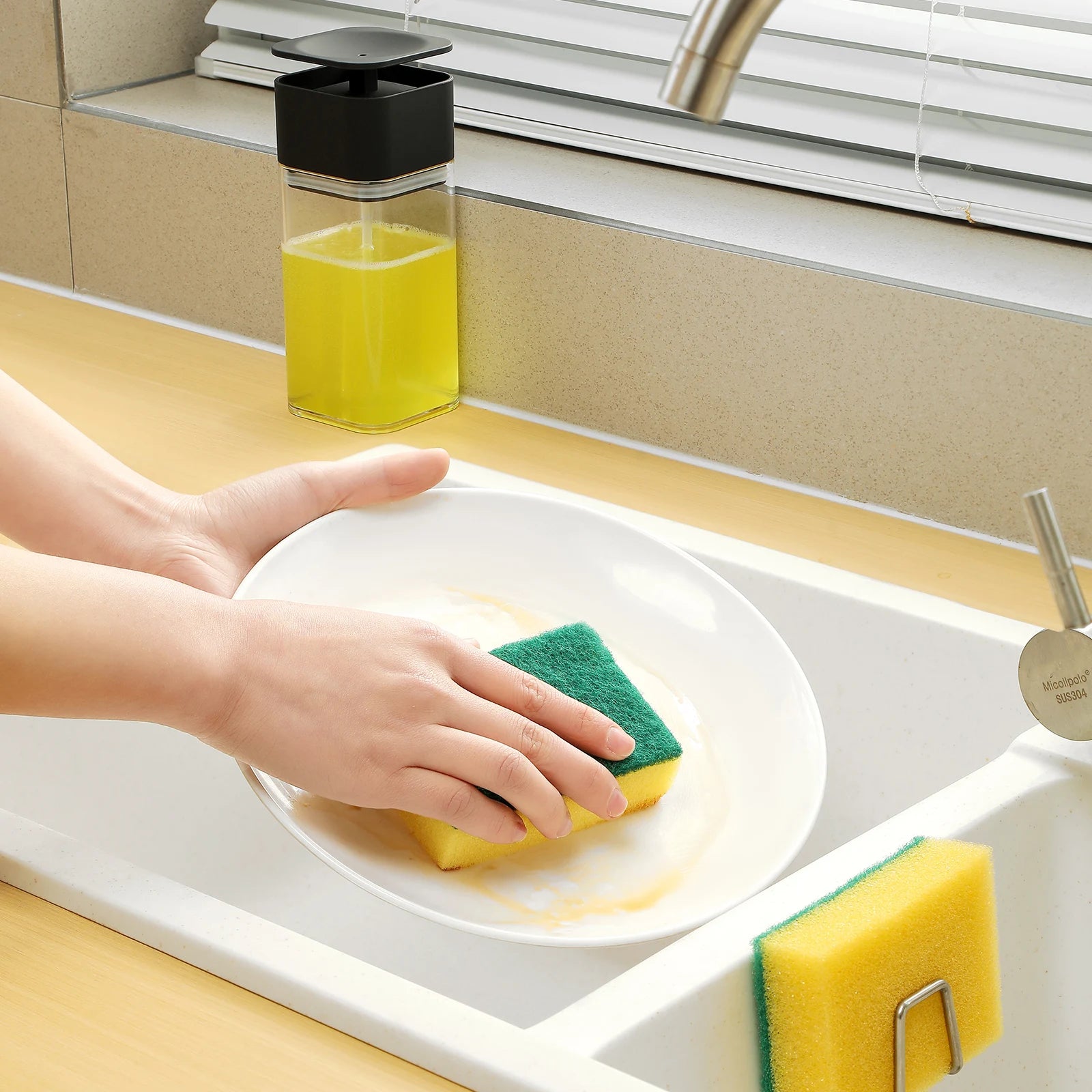 Dish Soap Dispenser Set with Sponge Holder for Kitchen Sink 15oz Clear Bottle with Black Rust Proof Pump Dish Liquid Dispenser