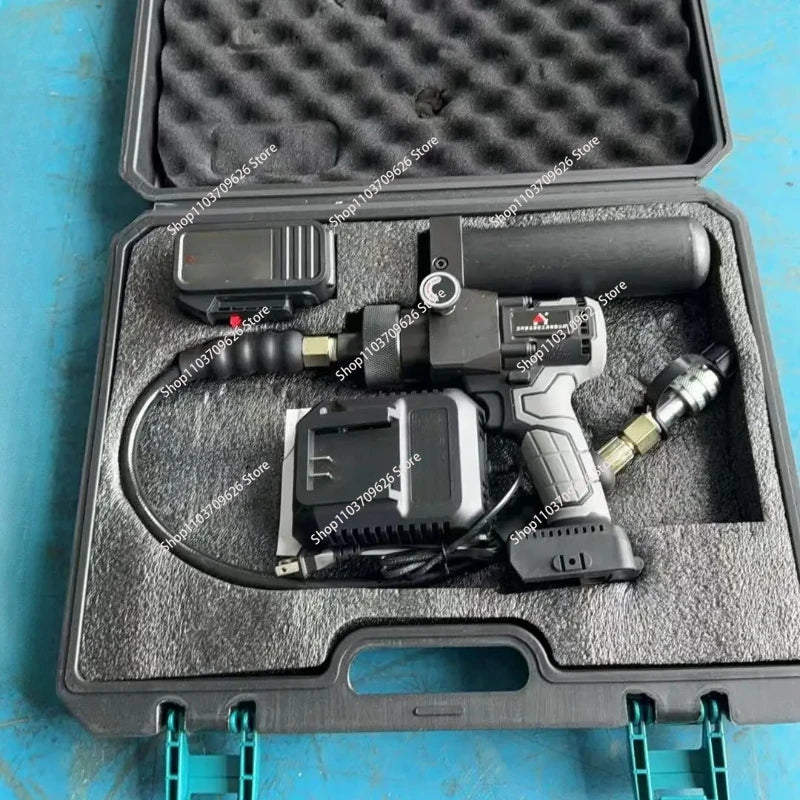 Lithium battery hand-held portable ultra-small hydraulic pump 70 trillion Pa pressure electric hydraulic pump